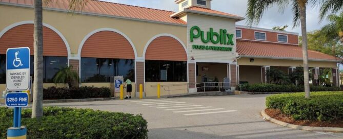 Publix (S Barfield)